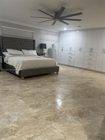 19051 SW 272nd St, Homestead, FL 33031