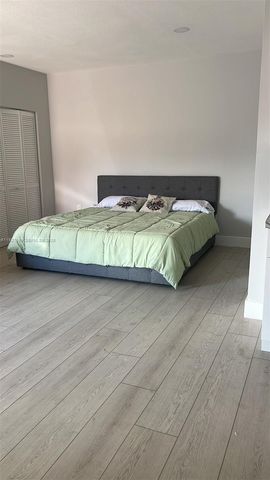 19051 SW 272nd St, Homestead, FL 33031