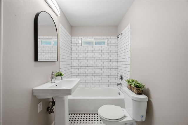 2814 Francis Street, Houston, TX 77004