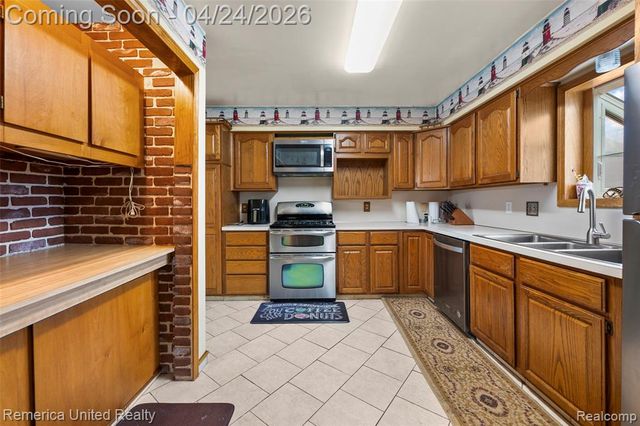 32204 Truman Road, Rockwood, MI 48173