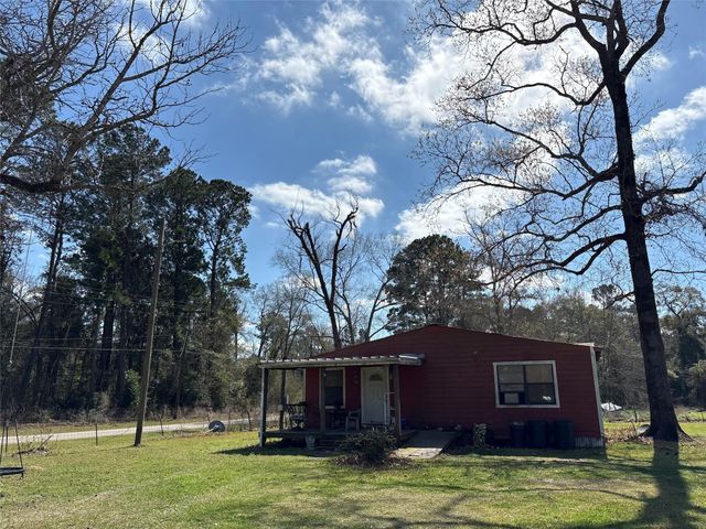 1821 E Beverly Drive, Shepherd, TX 77371