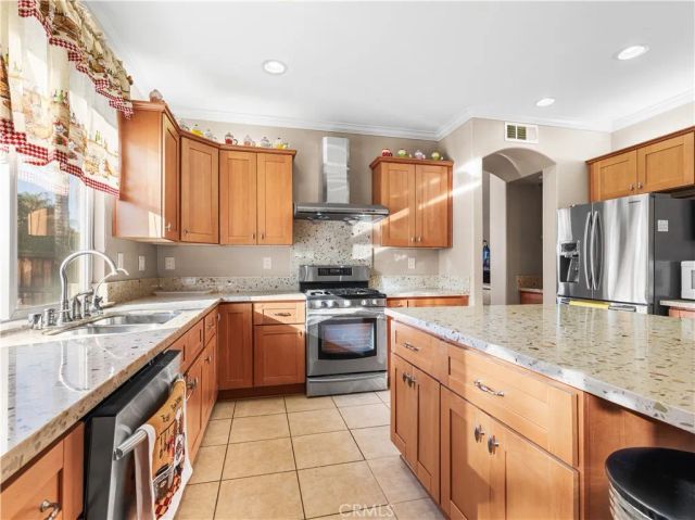 41129 Arron Court, Murrieta, CA 92562