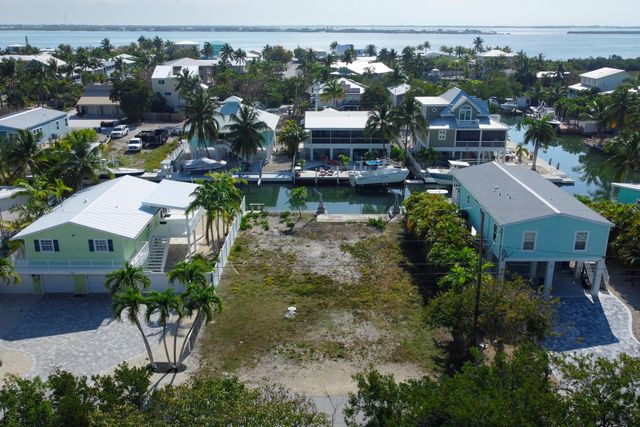 775 Pirates Road, Little Torch Key, FL 33042