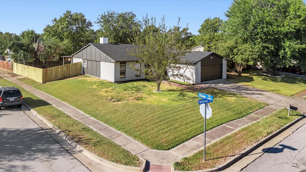 800 Netherland Drive, Arlington, TX 76017 — photo 2
