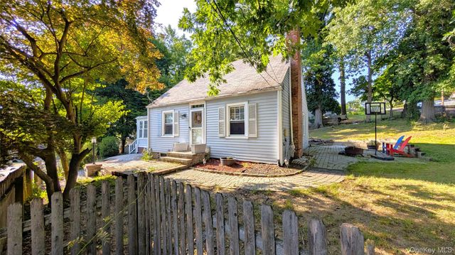 222 Gidney Avenue, Newburgh, NY 12550