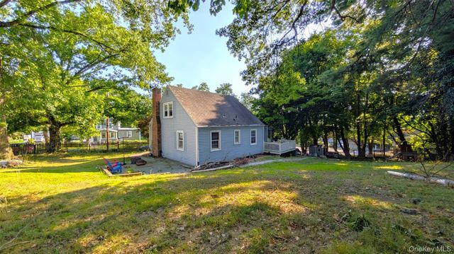 222 Gidney Avenue, Newburgh, NY 12550