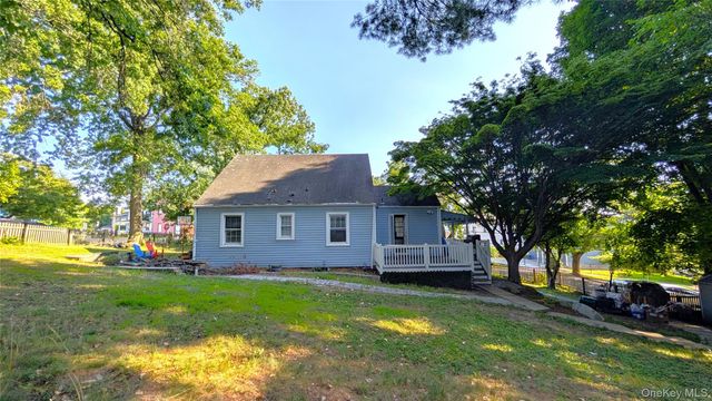 222 Gidney Avenue, Newburgh, NY 12550