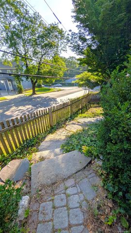 222 Gidney Avenue, Newburgh, NY 12550