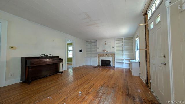 222 Gidney Avenue, Newburgh, NY 12550