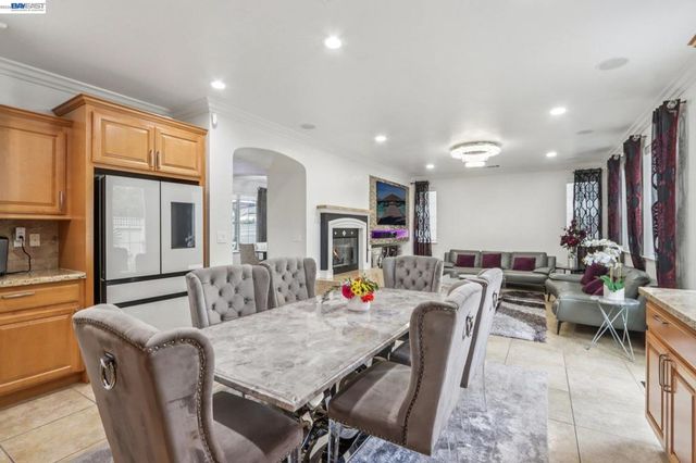 1322 COTTAGE GROVE COURT, Tracy, CA 95377