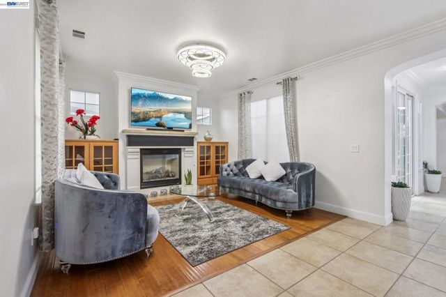 1322 COTTAGE GROVE COURT, Tracy, CA 95377