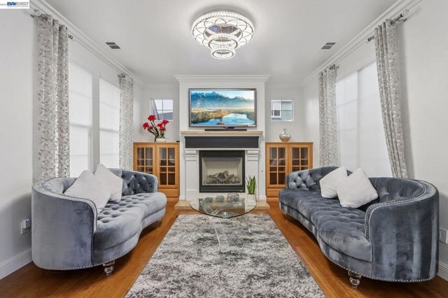 1322 COTTAGE GROVE COURT, Tracy, CA 95377