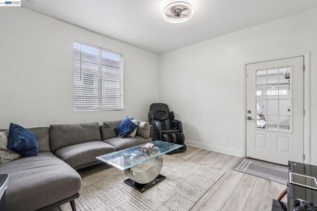 1322 COTTAGE GROVE COURT, Tracy, CA 95377