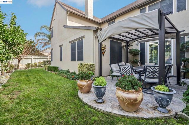 1322 COTTAGE GROVE COURT, Tracy, CA 95377