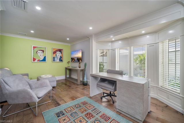 805 Lake Vista CT, Naples, FL 34108