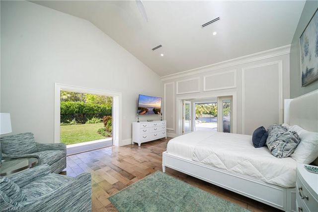 805 Lake Vista CT, Naples, FL 34108