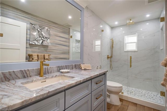 805 Lake Vista CT, Naples, FL 34108