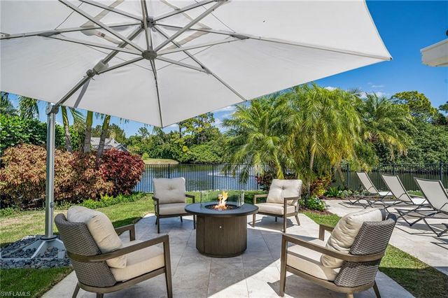 805 Lake Vista CT, Naples, FL 34108