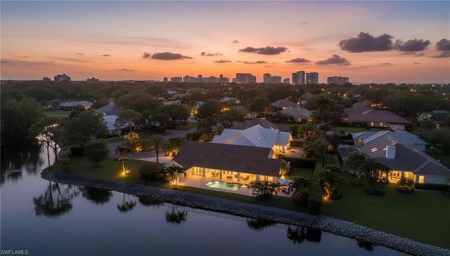 805 Lake Vista CT, Naples, FL 34108