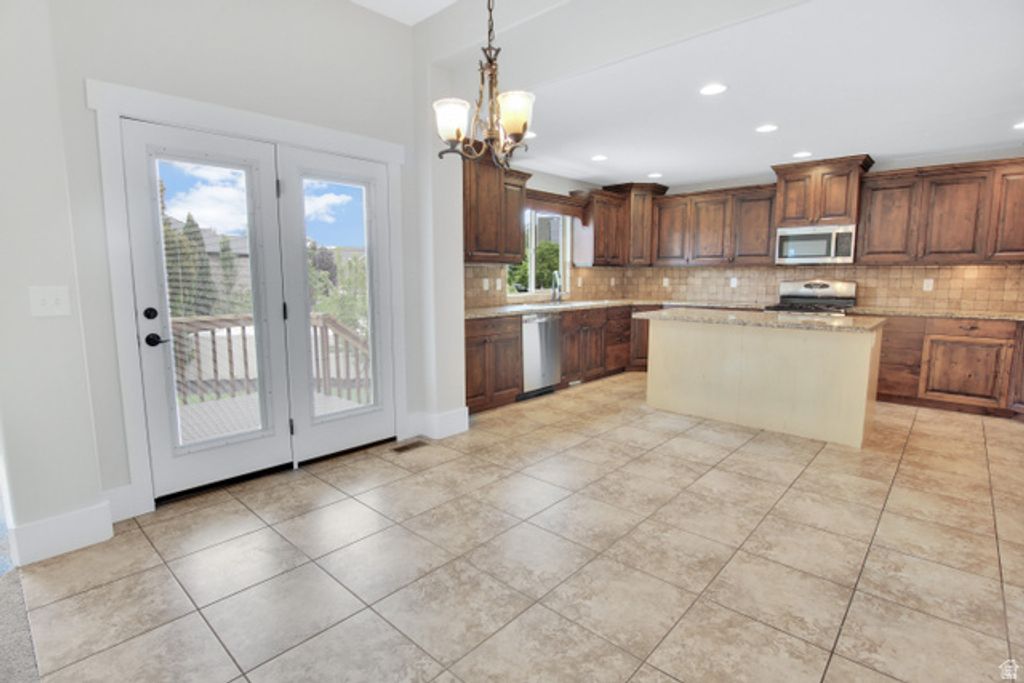 516 S 1175 W, Farmington, UT 84025 — photo 5