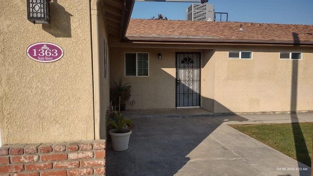 1363 S State Street, Porterville, CA 93257