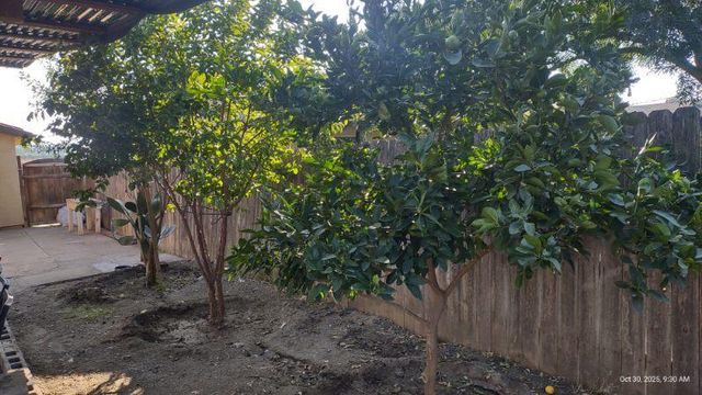 1363 S State Street, Porterville, CA 93257