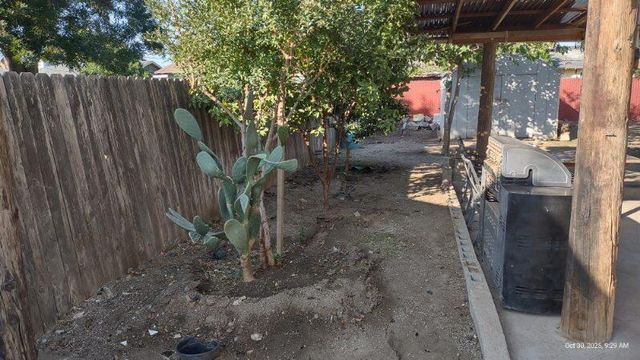 1363 S State Street, Porterville, CA 93257