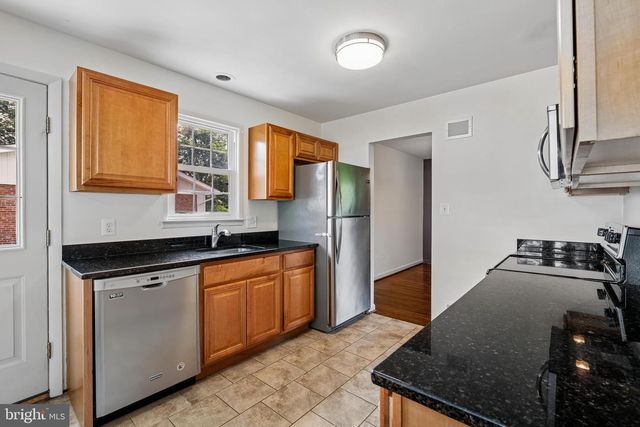 2806 VIXEN LN, Silver Spring, MD 20906