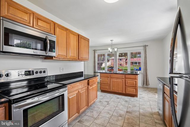 2806 VIXEN LN, Silver Spring, MD 20906