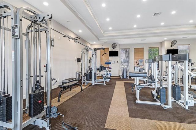 15454 Summit Place CIR 125, Naples, FL 34119