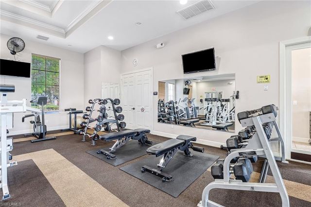 15454 Summit Place CIR 125, Naples, FL 34119