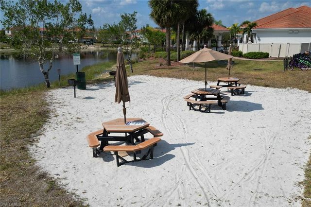 15454 Summit Place CIR 125, Naples, FL 34119
