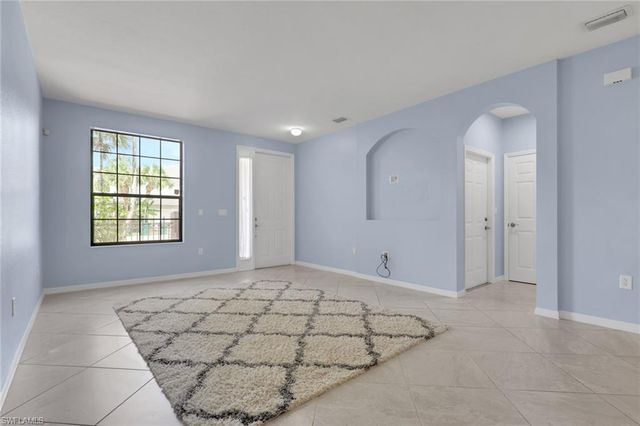 15454 Summit Place CIR 125, Naples, FL 34119