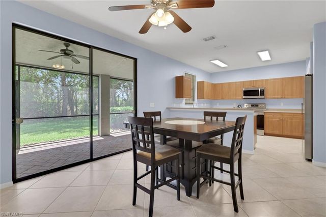 15454 Summit Place CIR 125, Naples, FL 34119