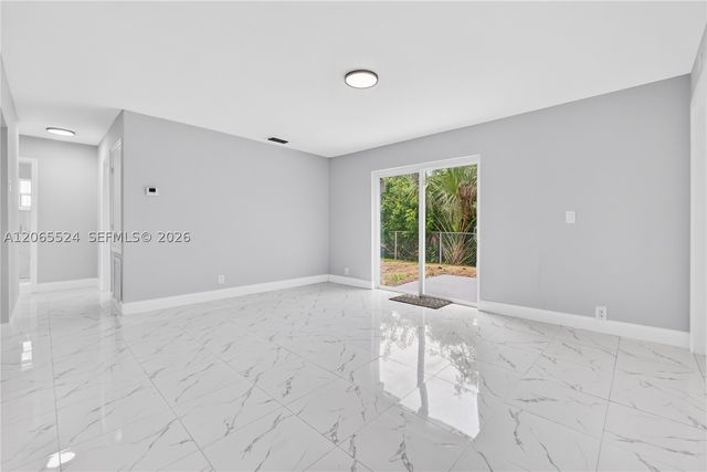 8500 SW 20th St, North Lauderdale, FL 33068