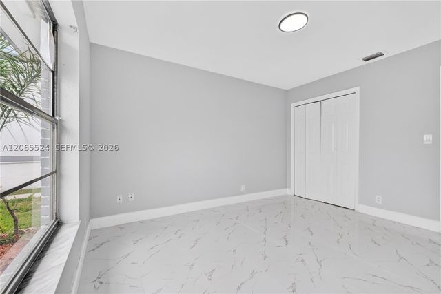 8500 SW 20th St, North Lauderdale, FL 33068