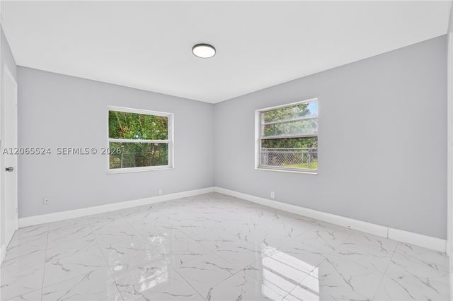 8500 SW 20th St, North Lauderdale, FL 33068