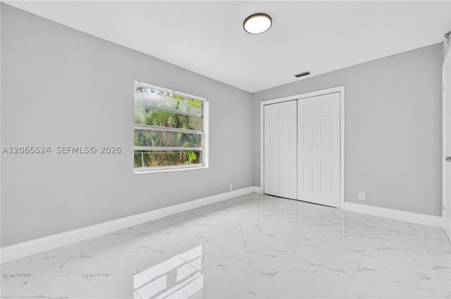 8500 SW 20th St, North Lauderdale, FL 33068