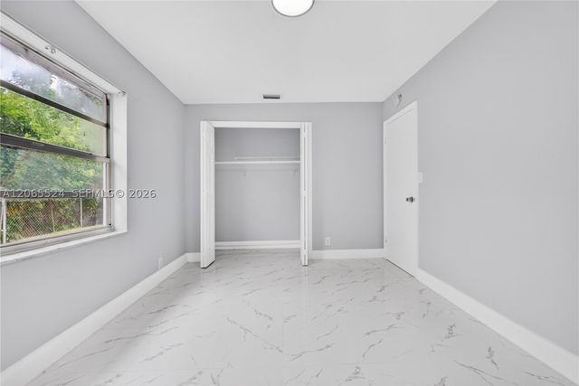 8500 SW 20th St, North Lauderdale, FL 33068