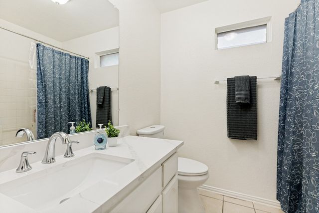 3172 Hollow Valley Drive, Fort Worth, TX 76244