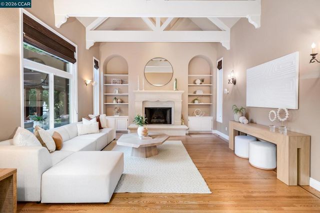 3271 Blackhawk Meadow Dr, Danville, CA 94506
