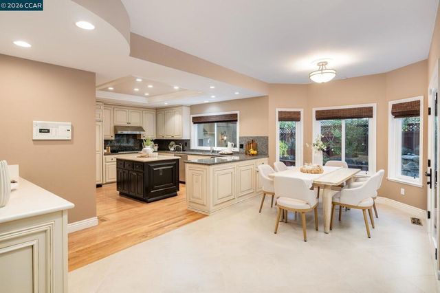 3271 Blackhawk Meadow Dr, Danville, CA 94506