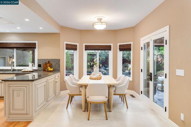 3271 Blackhawk Meadow Dr, Danville, CA 94506