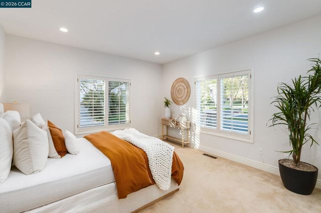3271 Blackhawk Meadow Dr, Danville, CA 94506