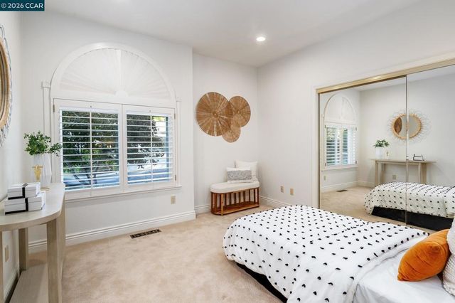 3271 Blackhawk Meadow Dr, Danville, CA 94506