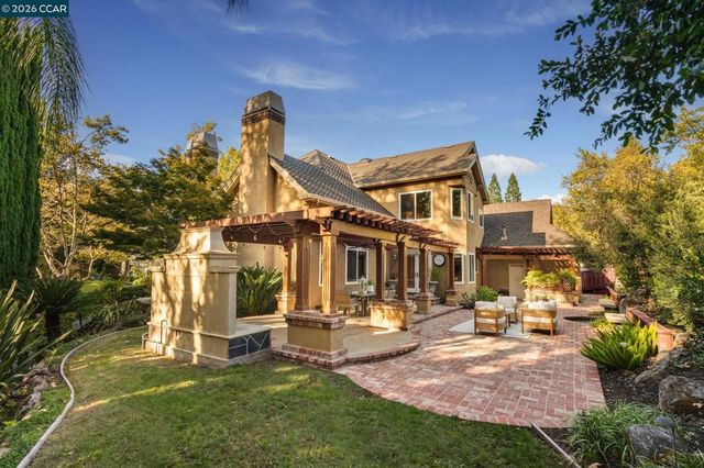 3271 Blackhawk Meadow Dr, Danville, CA 94506