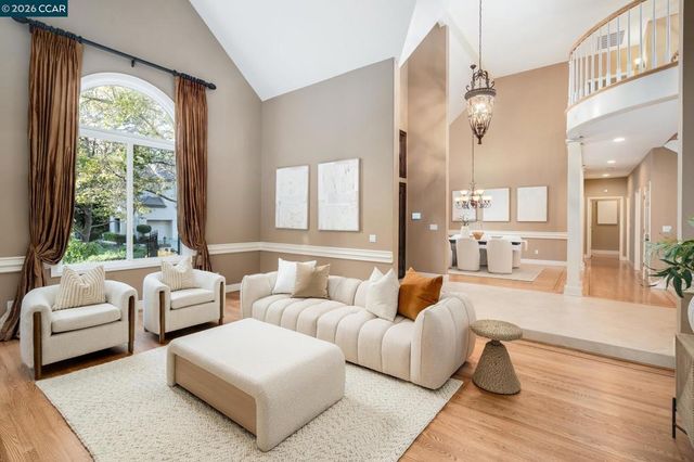 3271 Blackhawk Meadow Dr, Danville, CA 94506