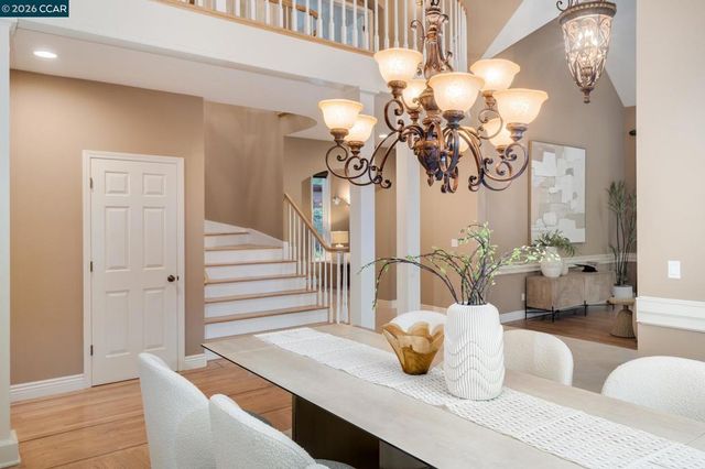 3271 Blackhawk Meadow Dr, Danville, CA 94506