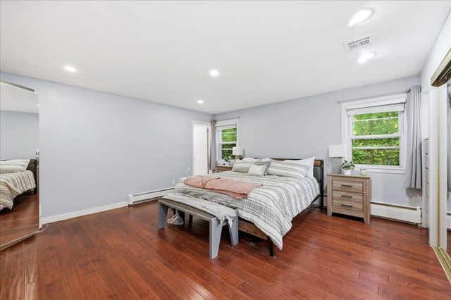 1229 GREENTREE LN, Penn Valley, PA 19072
