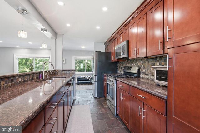1229 GREENTREE LN, Penn Valley, PA 19072